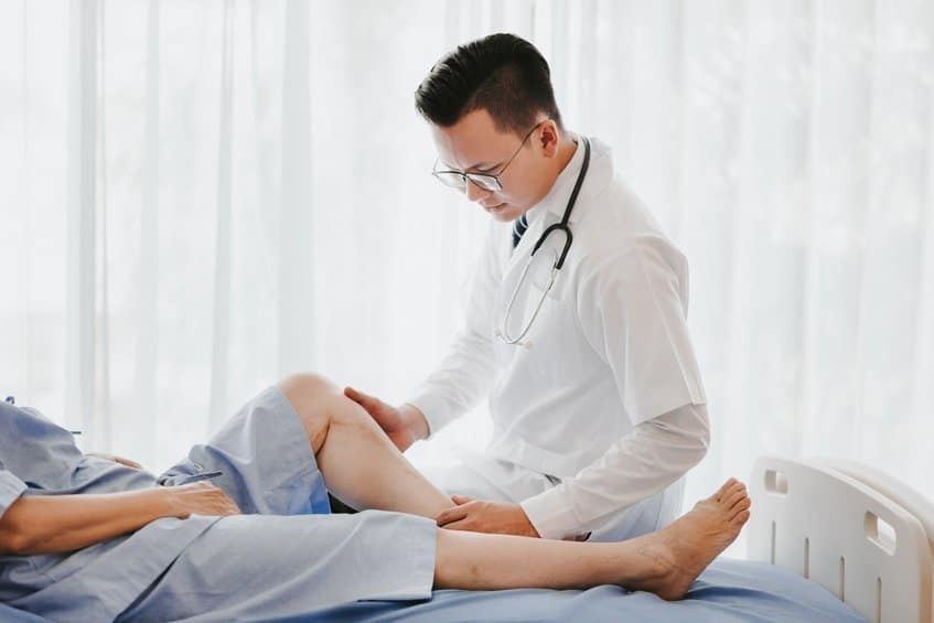 knee specialists in Singapore